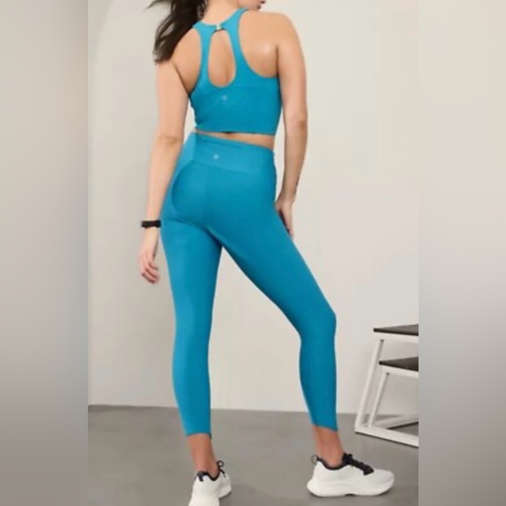 Pacesetter Ultra High Rise 7/8 Legging